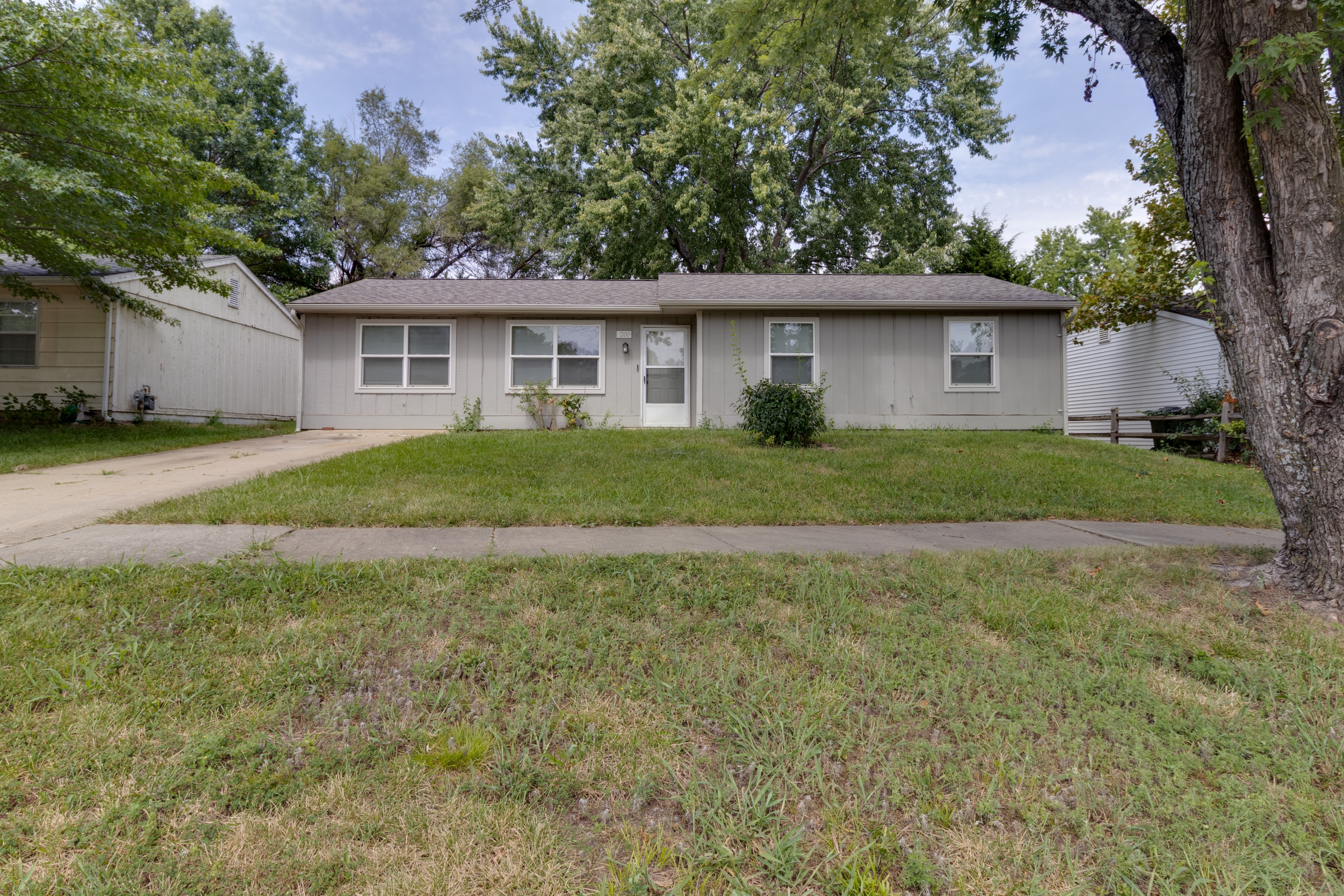 1200 East 27th Street